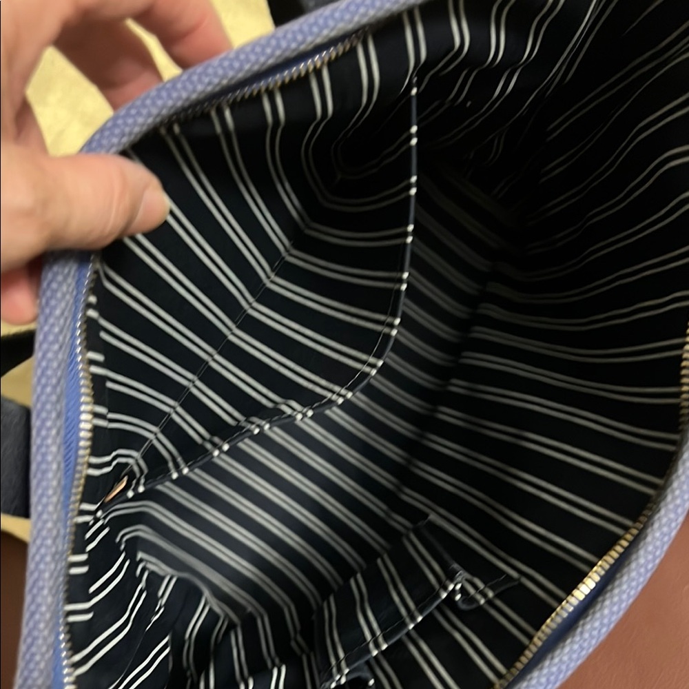 Louis Vuitton Inventeur 101 Avenue des champs-elysées Paris with dust bag - Picture 4 of 12